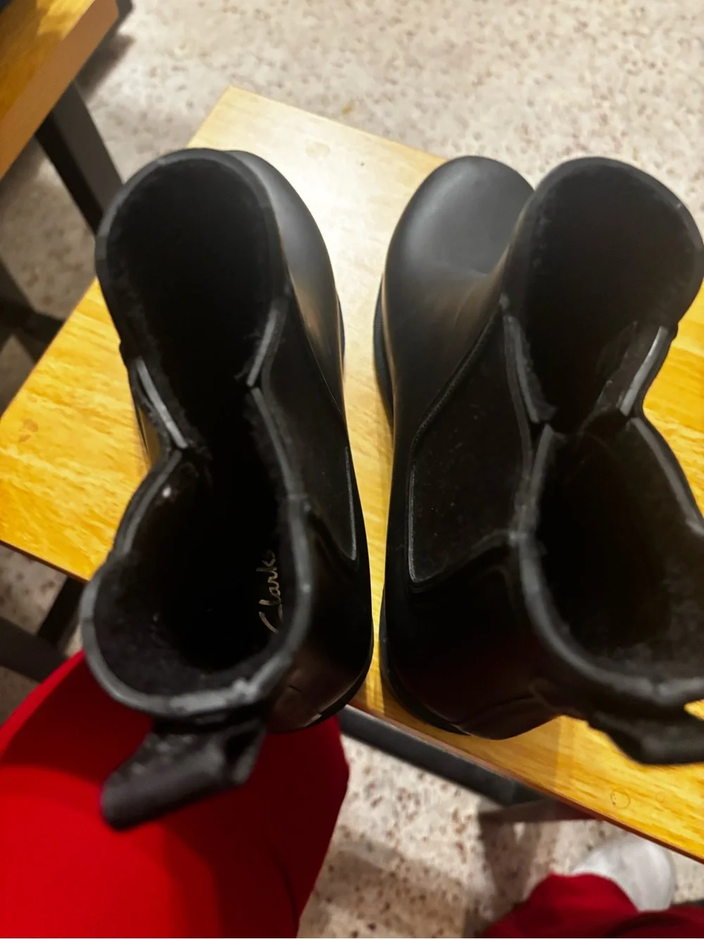 Clarks Artisan Women's Sz 8 Black waterproof cologne arlo 2 Chelsea ankle boost